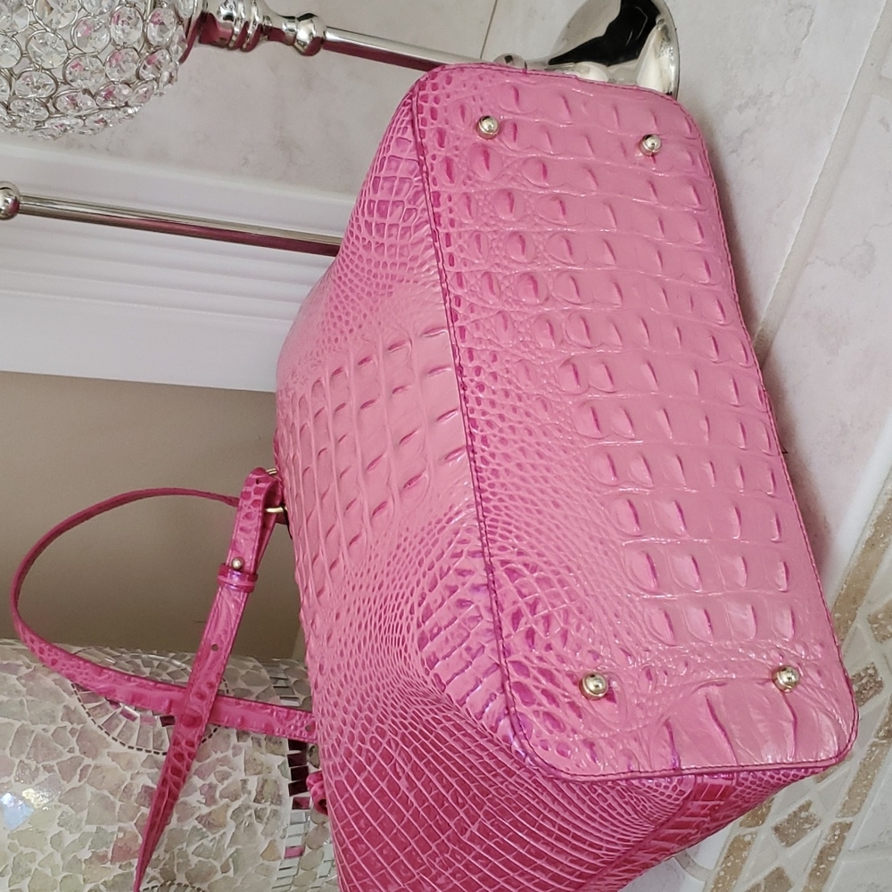 ๐ฅณ๐HOST PICK!๐๐ฅณ ๐๐ BRAHMIN ELLEN HIBISCUS OMBRE TOTE ๐๐ - Picture 9 of 9